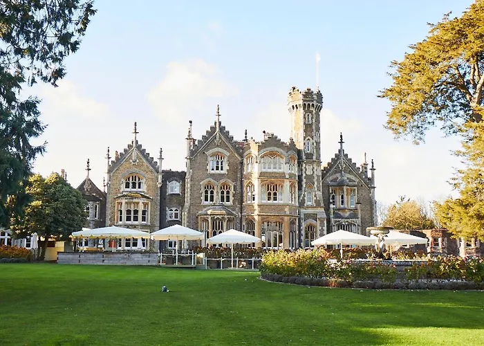 Discover the Best Hotels in Windsor for a Perfect Stay