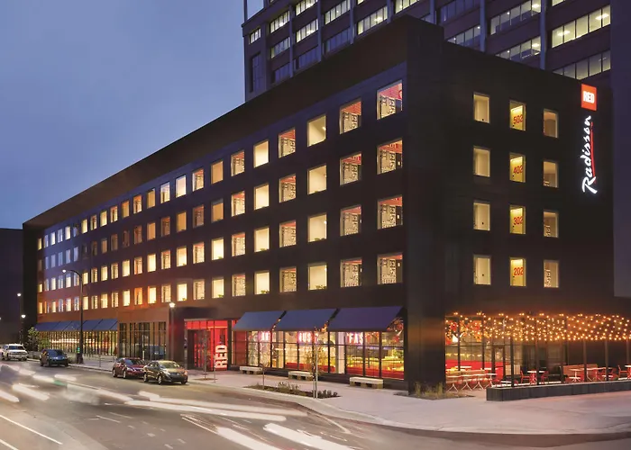 Best Hotels in Minneapolis Downtown Area