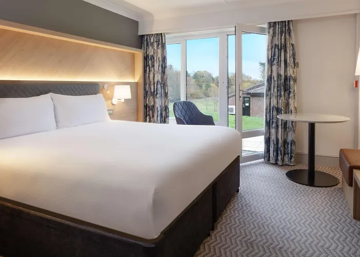 Hotels near New Victoria Theatre Woking: Your Guide to a Convenient and Enjoyable Stay in Woking